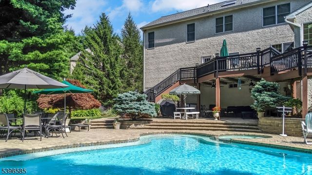 15 Skytop Dr, Denville Twp., NJ 07834