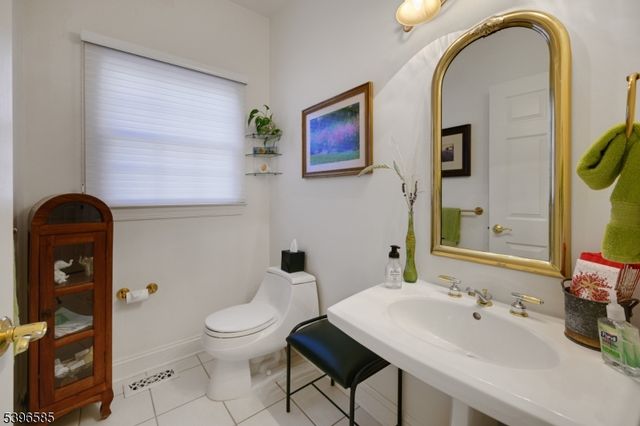 15 Skytop Dr, Denville Twp., NJ 07834