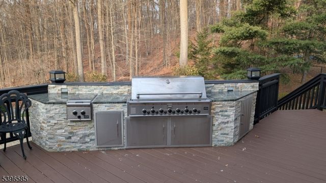 15 Skytop Dr, Denville Twp., NJ 07834