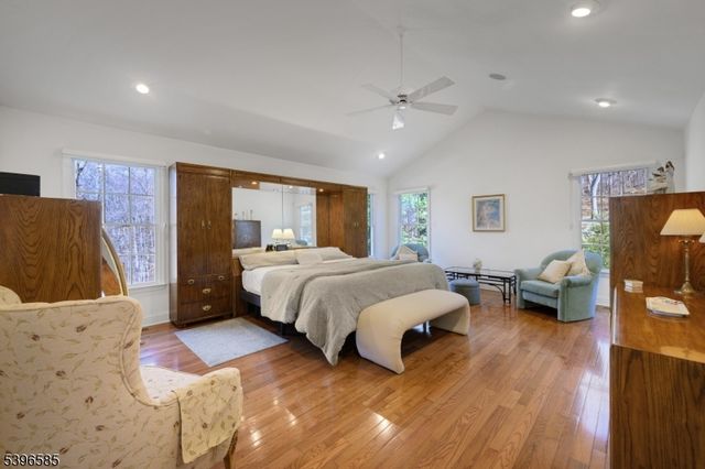 15 Skytop Dr, Denville Twp., NJ 07834