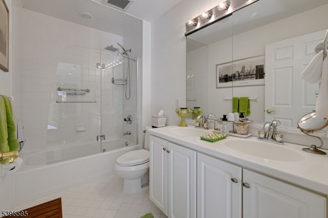 15 Skytop Dr, Denville Twp., NJ 07834