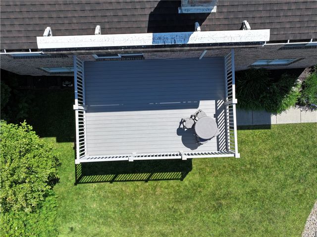320 N Lakeside Dr, Canonsburg, PA 15317