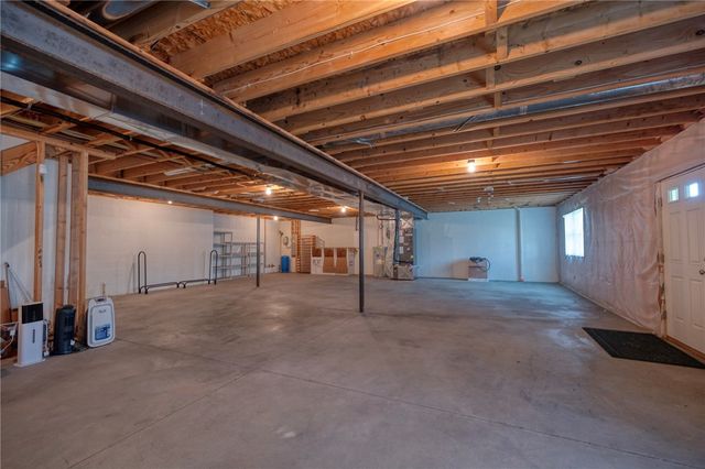 320 N Lakeside Dr, Canonsburg, PA 15317