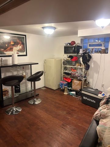 2816 W 85th Street, Chicago, IL 60652