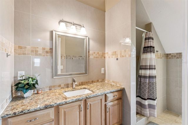 16526 HIGHLAND AVENUE, Montverde, FL 34756