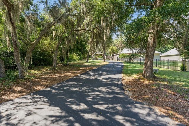 16526 HIGHLAND AVENUE, Montverde, FL 34756