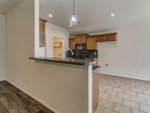 212 John Rausch Lane, Edmond, OK 73003