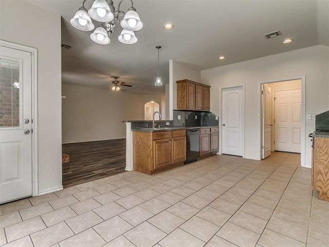 212 John Rausch Lane, Edmond, OK 73003