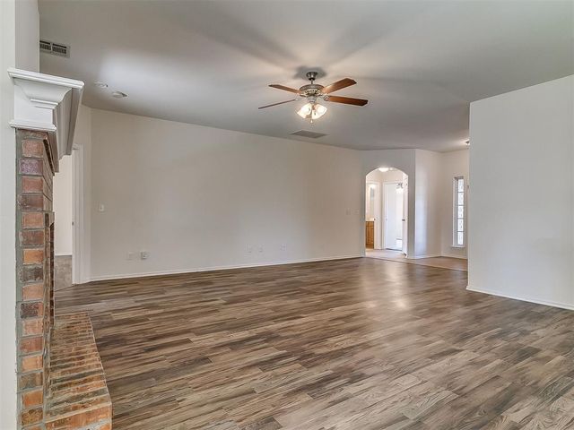 212 John Rausch Lane, Edmond, OK 73003