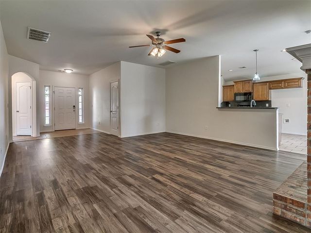 212 John Rausch Lane, Edmond, OK 73003