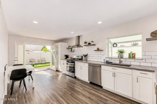 231 LAGUNA Drive E, Litchfield Park, AZ 85340