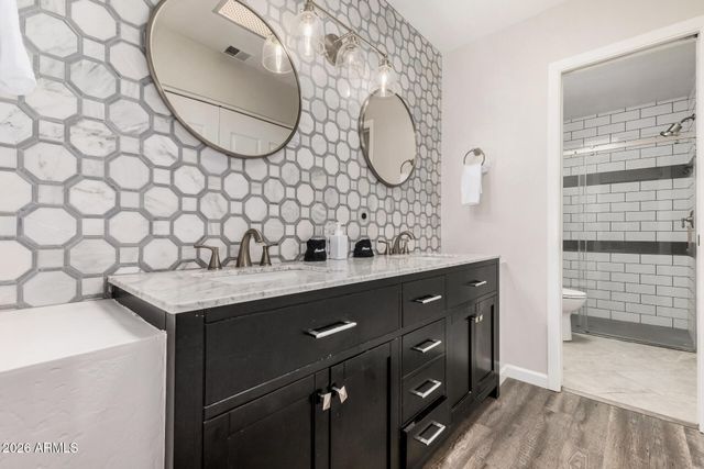 231 LAGUNA Drive E, Litchfield Park, AZ 85340