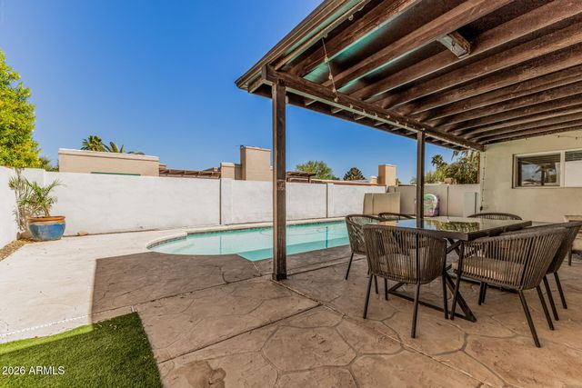 231 LAGUNA Drive E, Litchfield Park, AZ 85340