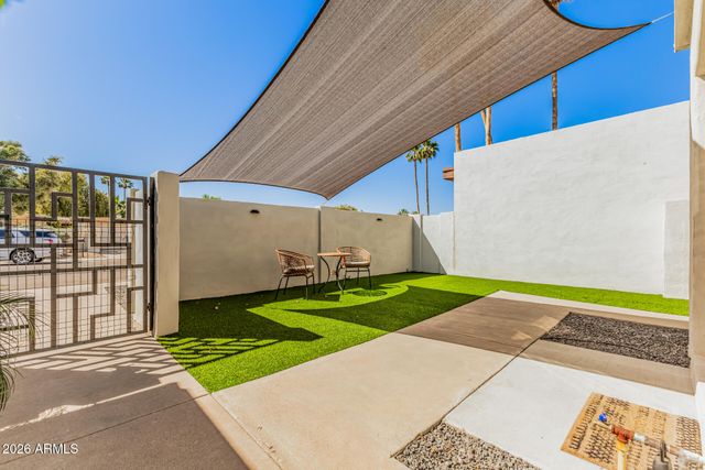 231 LAGUNA Drive E, Litchfield Park, AZ 85340