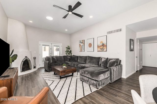 231 LAGUNA Drive E, Litchfield Park, AZ 85340