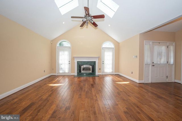 9315 EAGLE VIEW DR, Lafayette Hill, PA 19444