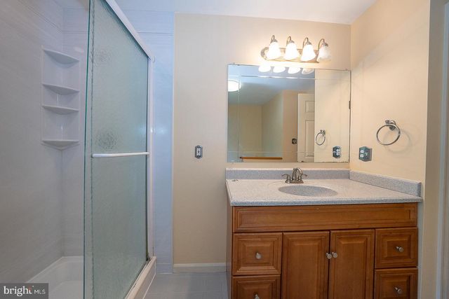 9315 EAGLE VIEW DR, Lafayette Hill, PA 19444
