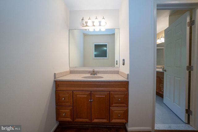 9315 EAGLE VIEW DR, Lafayette Hill, PA 19444