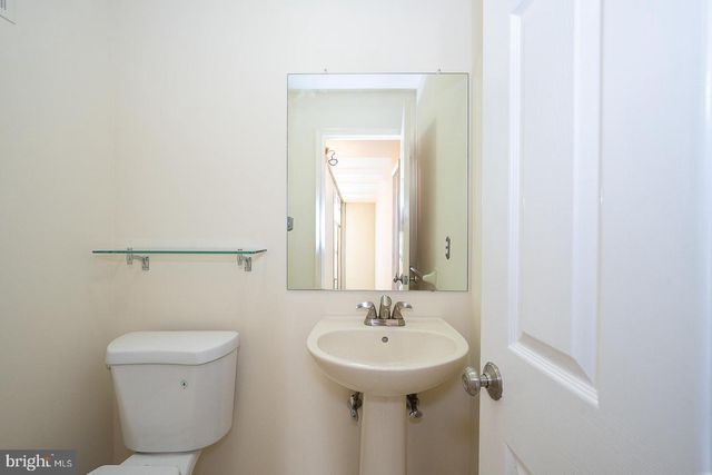 9315 EAGLE VIEW DR, Lafayette Hill, PA 19444