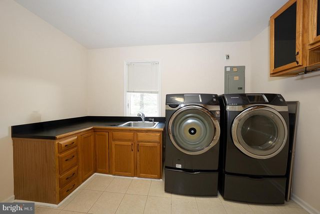 9315 EAGLE VIEW DR, Lafayette Hill, PA 19444