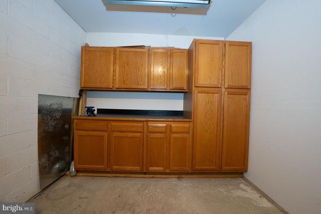 9315 EAGLE VIEW DR, Lafayette Hill, PA 19444