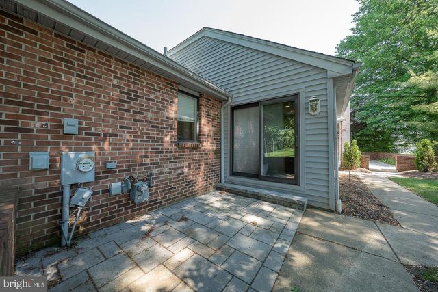 9315 EAGLE VIEW DR, Lafayette Hill, PA 19444