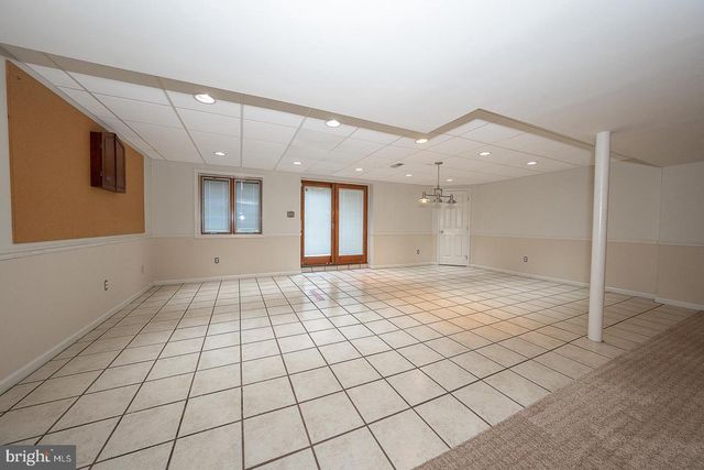 9315 EAGLE VIEW DR, Lafayette Hill, PA 19444