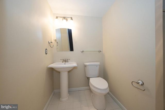 9315 EAGLE VIEW DR, Lafayette Hill, PA 19444