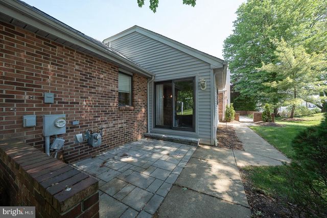 9315 EAGLE VIEW DR, Lafayette Hill, PA 19444