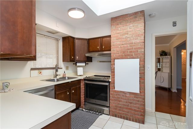 5806 Folkestone Drive, Dayton, OH 45459