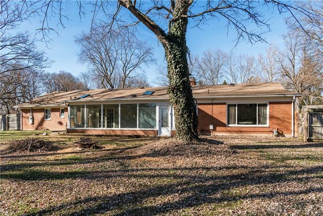 5806 Folkestone Drive, Dayton, OH 45459