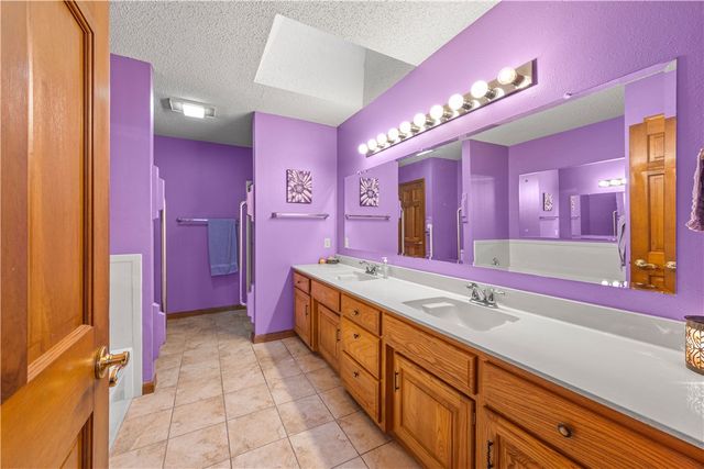 14 Walney Drive, Bella Vista, AR 72715