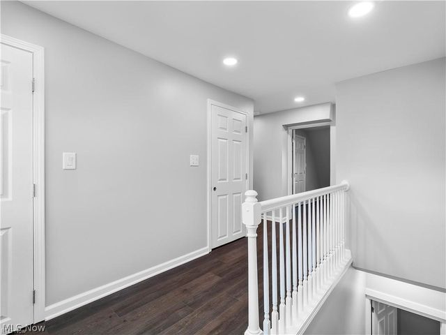 6110 W Clinton Avenue 3, Cleveland, OH 44102