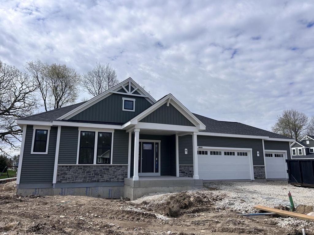 1733 Palmer COURT, Hartford, WI 53027
