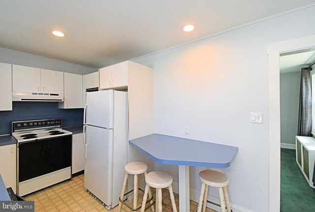 621 N FORREST, Norristown, PA 19403