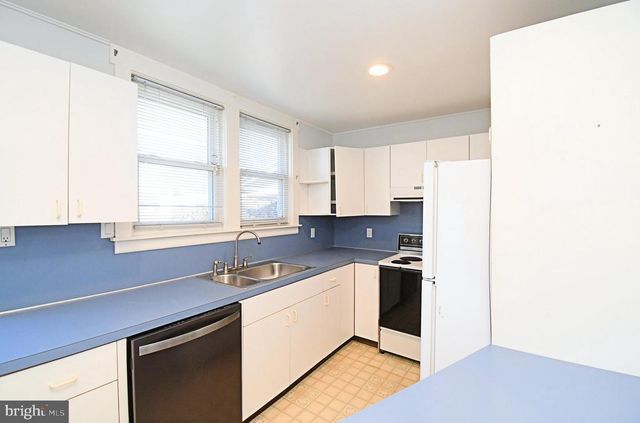 621 N FORREST, Norristown, PA 19403