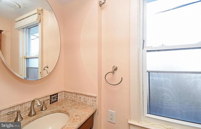 621 N FORREST, Norristown, PA 19403