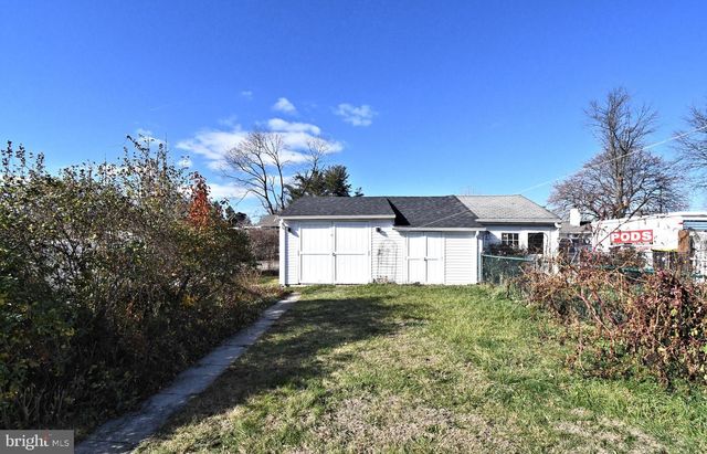 621 N FORREST, Norristown, PA 19403