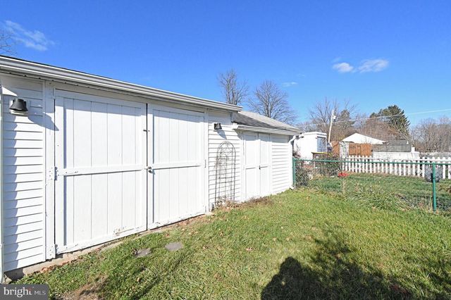 621 N FORREST, Norristown, PA 19403