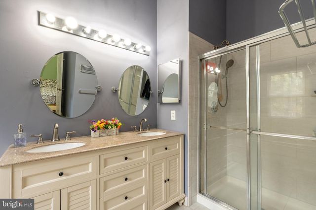 112 TREYMORE CT, Pennington, NJ 08534