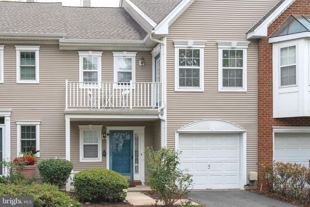 112 TREYMORE CT, Pennington, NJ 08534