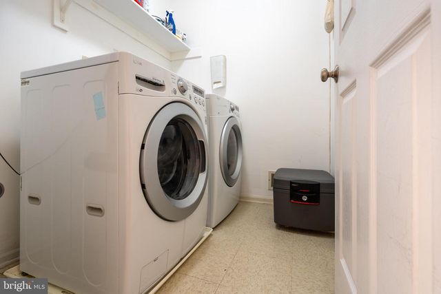 112 TREYMORE CT, Pennington, NJ 08534