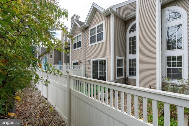 112 TREYMORE CT, Pennington, NJ 08534