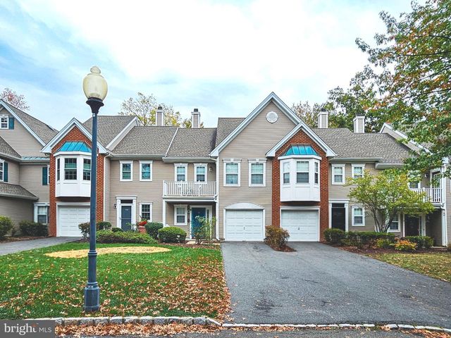 112 TREYMORE CT, Pennington, NJ 08534