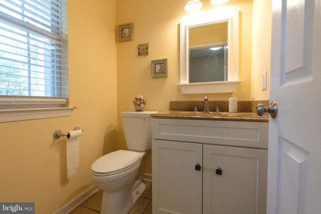 112 TREYMORE CT, Pennington, NJ 08534