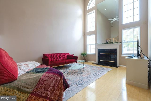 112 TREYMORE CT, Pennington, NJ 08534