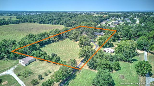 999 Sunbridge Lane, Rogers, AR 72758