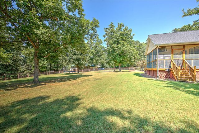 999 Sunbridge Lane, Rogers, AR 72758