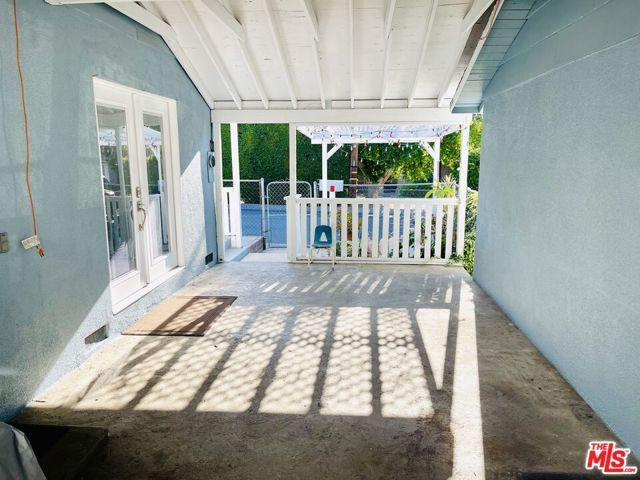 10704 Oro Vista Avenue, Sunland (los Angeles), CA 91040