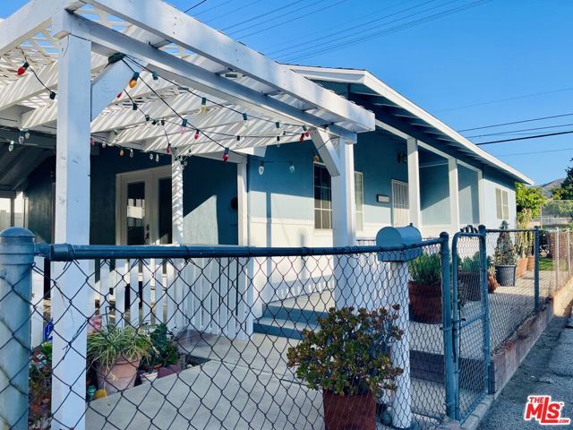 10704 Oro Vista Avenue, Sunland (los Angeles), CA 91040